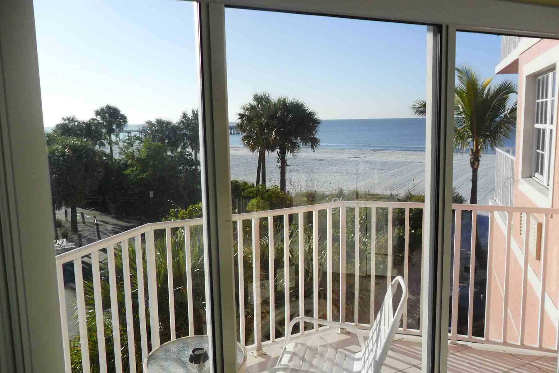 Photo of a balcony overlooking one of the Best Beaches in Fort Myers Florida