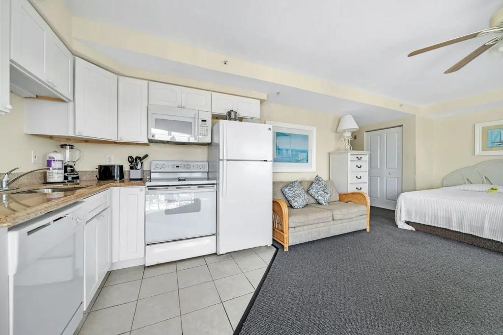 Accommodations page C DOUBLE SUITE slide show pic 1