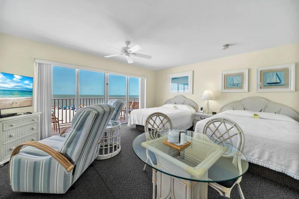 Accommodations page D DOUBLE SUITE slide show pic 3